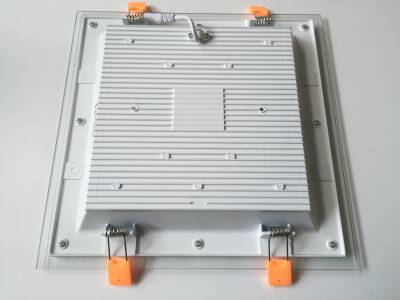 24W CAMLI KARE LED PANEL ARMATÜR BEYAZ - 3